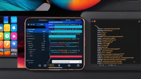 What are the responsibilities of an iOS developer